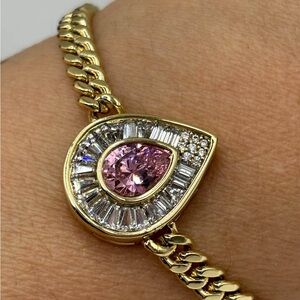 Elegant Gold and Pink Teardrop Bracelet